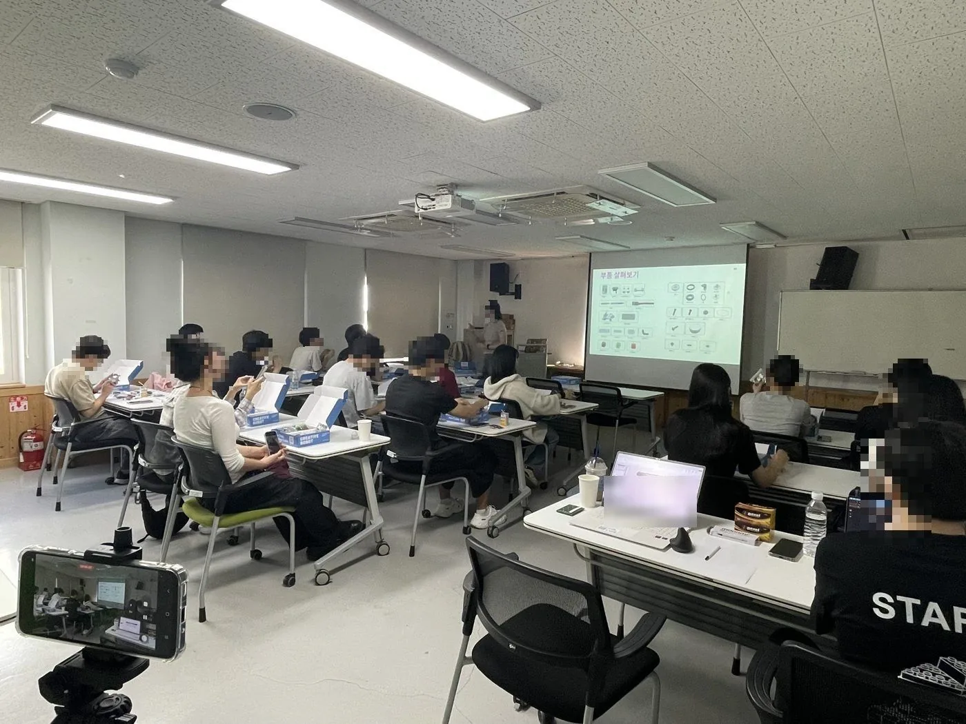 캠프 전 멘토 사전교육, 로봇 조립과 앱 연결을 먼저 해 보는 시간
